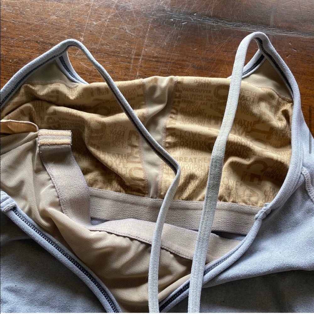 LULULEMON power Y tank top - Picture 3 of 3
